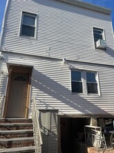 624 8th St in Union City, NJ - Building Photo - Building Photo