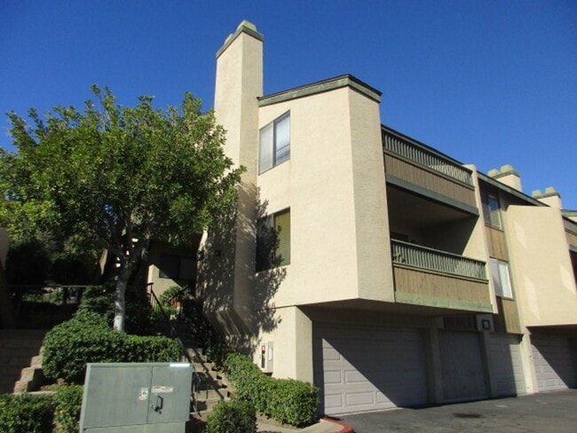 7780 Parkway Dr in La Mesa, CA - Building Photo - Building Photo