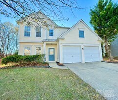 11220 Cypress View Dr in Charlotte, NC - Building Photo