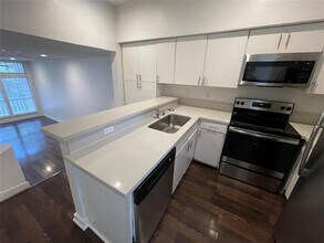 7474 Fair Oaks Ave in Dallas, TX - Building Photo - Building Photo