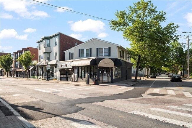 property at 264 Atwells Ave