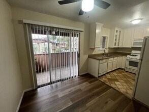 502 Calle Montecito in Oceanside, CA - Building Photo - Building Photo