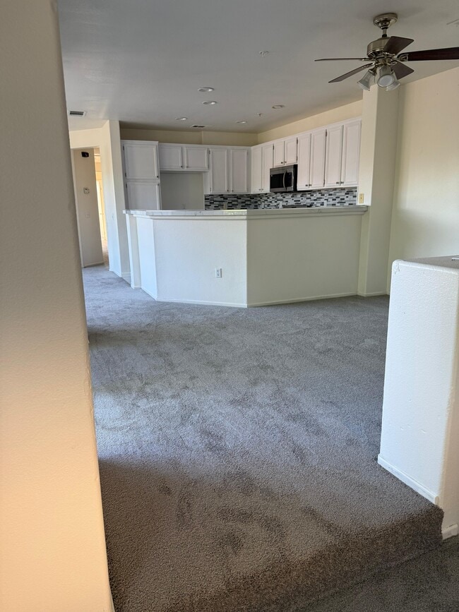 33432 Winston Way, Unit C in Temecula, CA - Building Photo - Building Photo