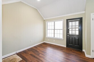 5833 S Newberry Ln in Memphis, TN - Building Photo - Building Photo