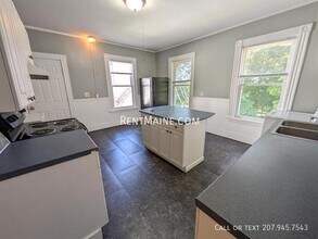 6 5th St in Bangor, ME - Building Photo - Building Photo