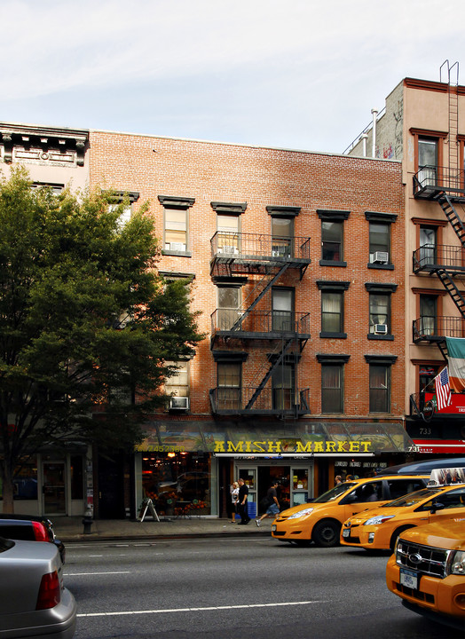 731 Ninth Ave in New York, NY - Foto de edificio