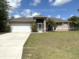 3253 Gilbert St in North Port, FL - Building Photo