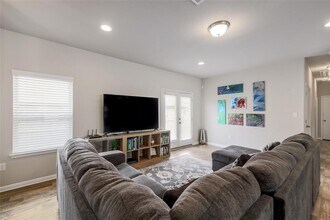 413 Callahan Ln in Leander, TX - Building Photo - Building Photo