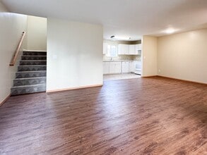 8201 E 36th Ave in Anchorage, AK - Building Photo - Building Photo