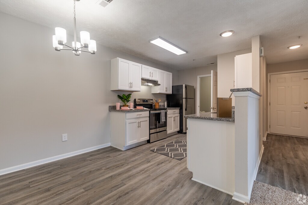 Cliffdale Crossing Apartments in Fayetteville, NC