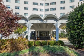 Blair House in Silver Spring, MD - Foto de edificio - Building Photo