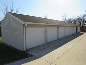 1000 Bratton Ave in Marseilles, IL - Building Photo - Building Photo