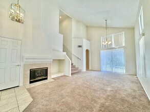 921 Siena Hills Ln in Las Vegas, NV - Building Photo - Building Photo