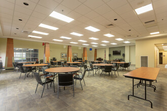 Oaks on Parkwood - 55+ Senior Community in Bessemer, AL - Building Photo - Interior Photo