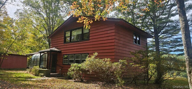 property at 9 Cherry Hill Ln