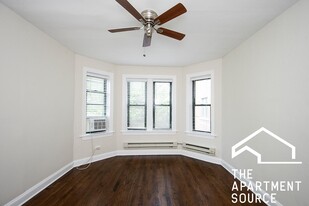 3841 N Greenview Ave, Unit 3S in Chicago, IL - Building Photo