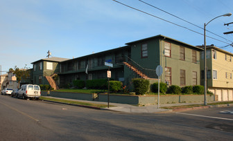 450 W 20th St in Long Beach, CA - Foto de edificio - Building Photo