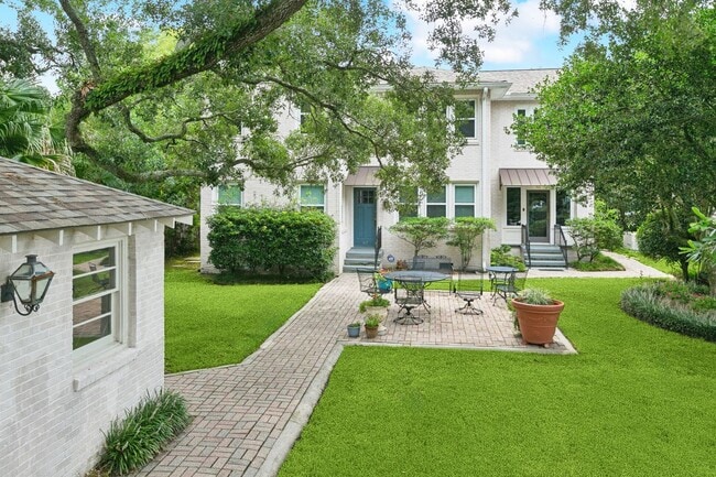 property at 67 S Wren St