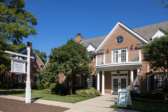 Malvern Manor Apartments in Richmond, VA - Foto de edificio - Building Photo