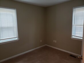 1363 Sunset Dr in Norfolk, VA - Foto de edificio - Building Photo