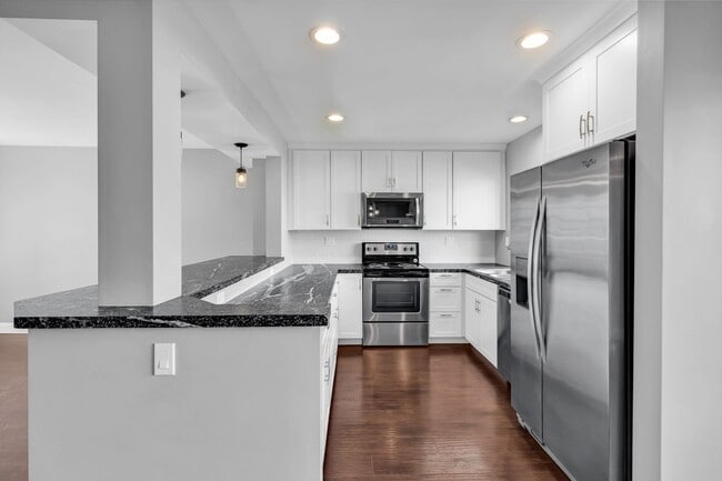 408 Windjammer Cir in Chula Vista, CA - Building Photo - Building Photo