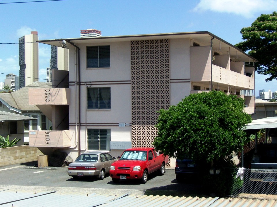 812 Olokele Ave in Honolulu, HI - Foto de edificio