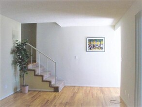1951 Selby Ave in Los Angeles, CA - Foto de edificio - Building Photo