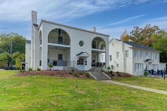 2330 Wheat St in Columbia, SC - Building Photo - Building Photo
