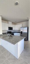 565 Park Pl Blvd in Davenport, FL - Building Photo - Building Photo
