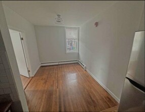 716 E 6th St, Unit 1R in Boston, MA - Building Photo - Building Photo