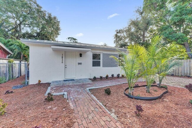 1836 SW 9th Ave in Fort Lauderdale, FL - Building Photo - Building Photo