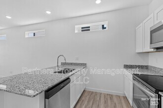 940 Illinois Ave in Centerton, AR - Building Photo - Building Photo