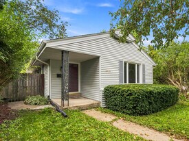 4913 N Navajo Ave in Glendale, WI - Building Photo