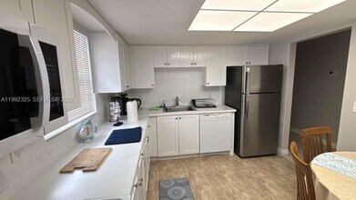 1120 NE 24th Ave in Pompano Beach, FL - Building Photo - Building Photo