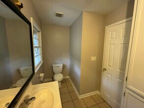 140 Wildwood Cir in Jackson, MS - Building Photo - Building Photo