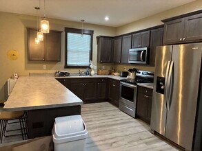 919 Lakeside Ave in Eau Claire, WI - Building Photo - Building Photo