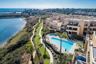 817 Kalpati Cir, Unit 212 in Carlsbad, CA - Building Photo