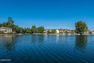 32146 Oakshore Dr in Westlake Village, CA - Building Photo