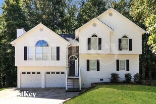 112 Wood Gate Dr in Canton, GA - Building Photo