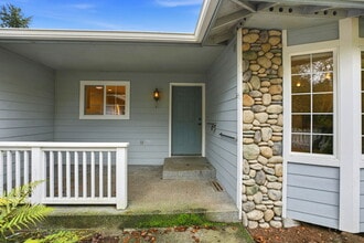 15119 182nd Ave SE in Monroe, WA - Foto de edificio - Building Photo