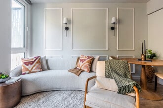 320 Queen Anne Ave N, Unit SI ID1378257P in Seattle, WA - Building Photo - Building Photo