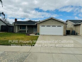 5035 Wayland Ave in San Jose, CA - Building Photo