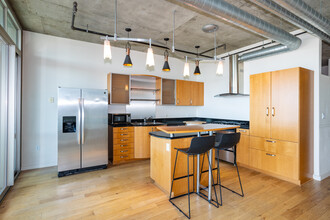 Waterside Lofts in Denver, CO - Building Photo - Building Photo