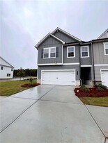 250 Pt Pl Dr in Loganville, GA - Building Photo