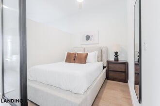 2623 Keene St, Unit 503 in Houston, TX - Building Photo - Building Photo