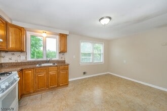 56 Corabelle Ave in Lodi, NJ - Building Photo - Building Photo