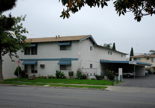 12571 Sunswept Ave in Garden Grove, CA - Building Photo - Building Photo