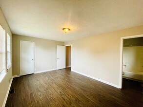 8 Davidfield Cove in Jackson, TN - Building Photo - Building Photo