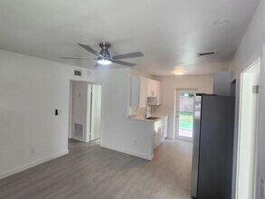 1754 NE 48th Ct in Pompano Beach, FL - Building Photo - Building Photo