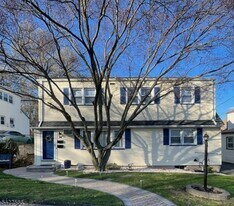 74 Barbara St in Bloomfield, NJ - Building Photo